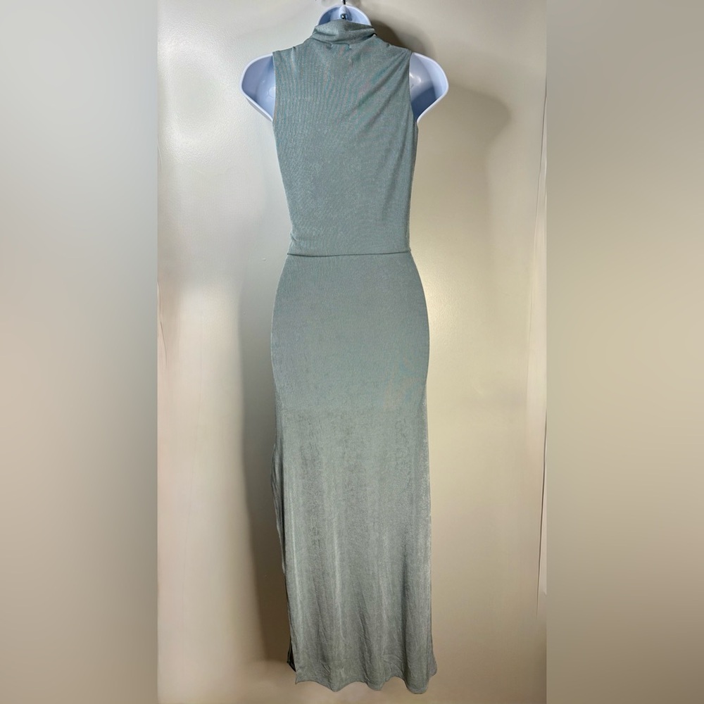 Dee Elly Elegant Mock Neck Silvery Blue Maxi Sleeveless Dress. Size XL. - Picture 6 of 8